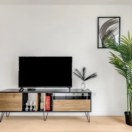 Khayat Homes - The Khalifa - One Bed Luxury Apt Londres Extérieur photo